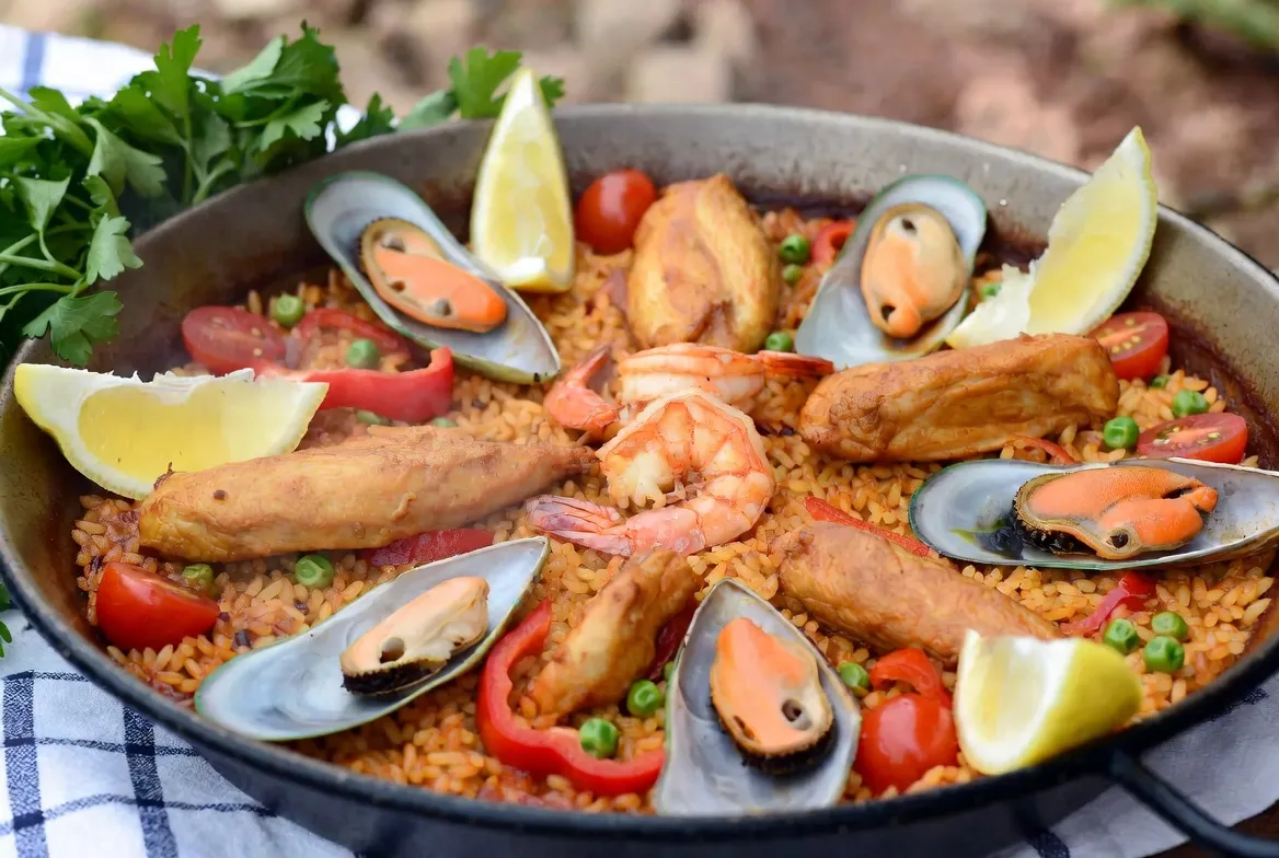 Recette Paella mixte poulet et fruits de mer – plat principal