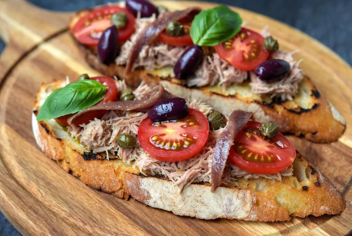 Recette Tartine thon-tomate à la provençale – plat principal