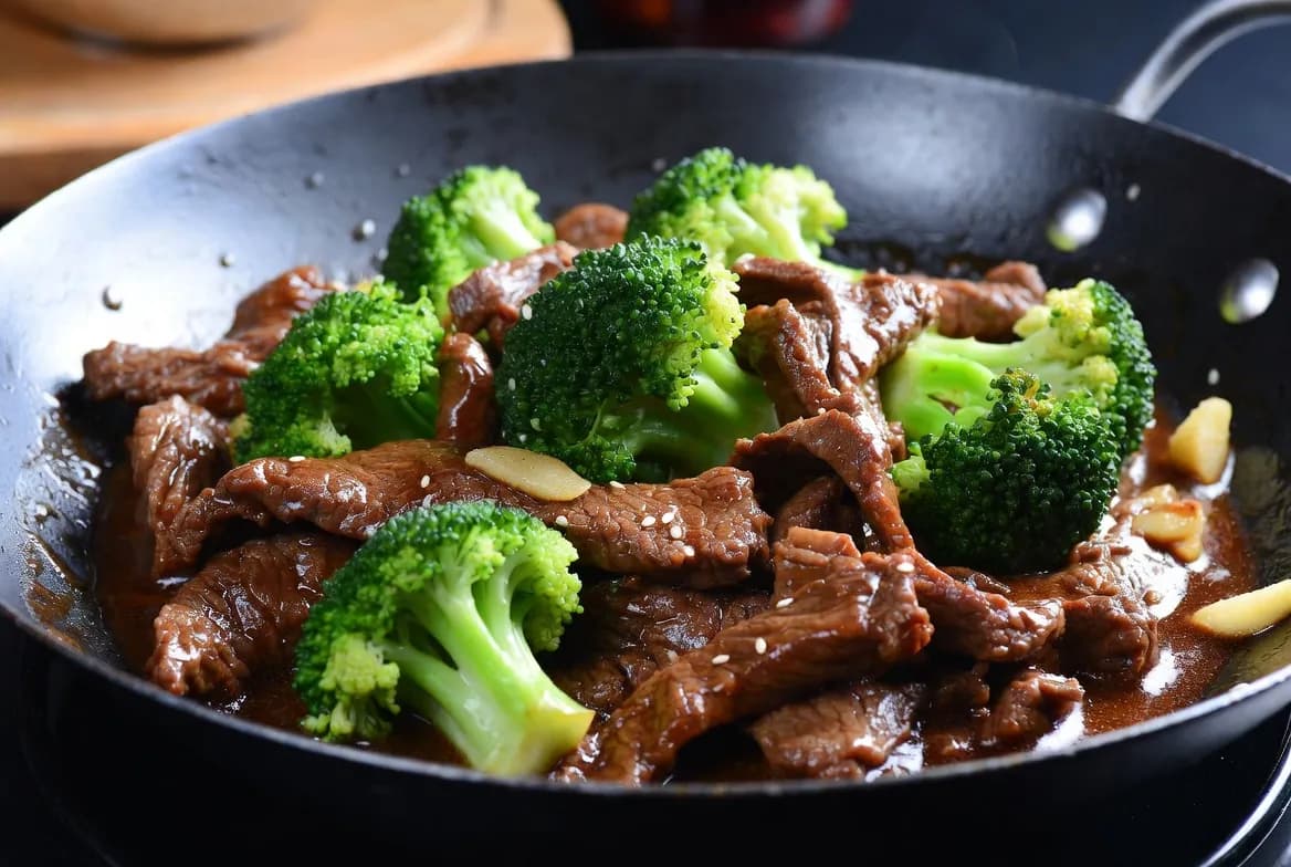Recette Wok de bœuf au brocoli sauce huître – plat principal